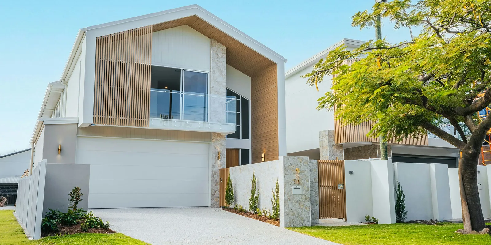 Byron home design - contemporary double storey home with architectural facade